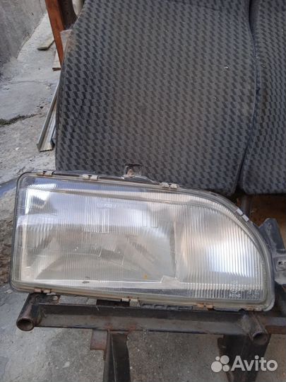 Фара от ford. Пердняя правая. Италия
