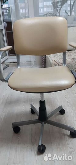 Офисное кресло компьютерное