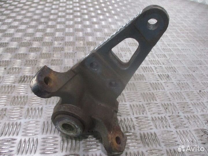 Кронштейн передней рессоры левый задний renault 50