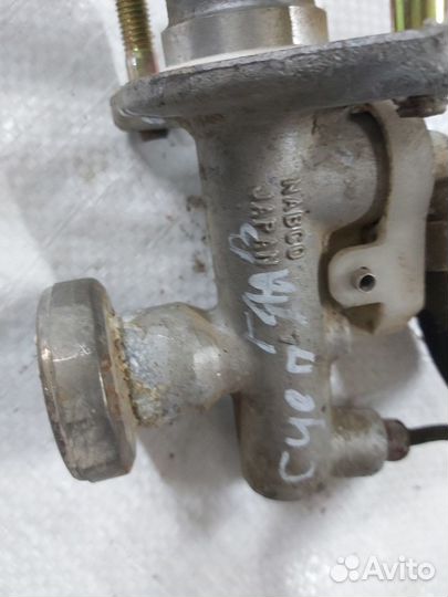 Nissan Almera N16 Цилиндр сцепления главный