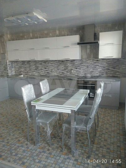 3-к. квартира, 94 м², 3/16 эт.