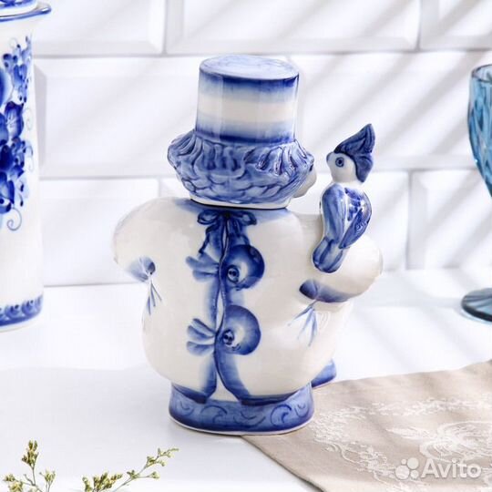 Штоф 'Айболит', 1 л, 21 см, гжель