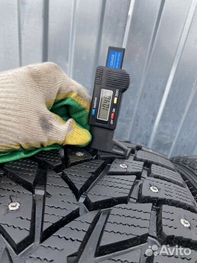 Dunlop SP Winter Ice 02 245/40 R20 99T