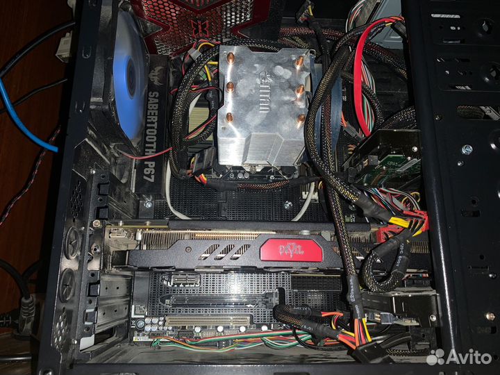 Видеокарта AMD Radeon RX 570