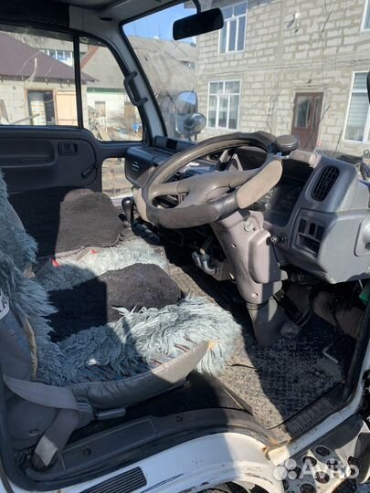 Nissan Atlas бортовой, 1998