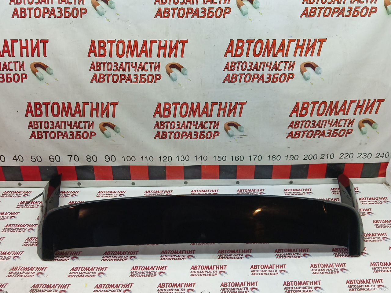 Спойлер крышки багажника Voyah Dream