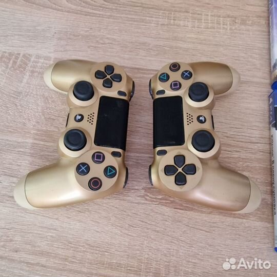 Sony PS4 + 2 геймпада + 4 диска