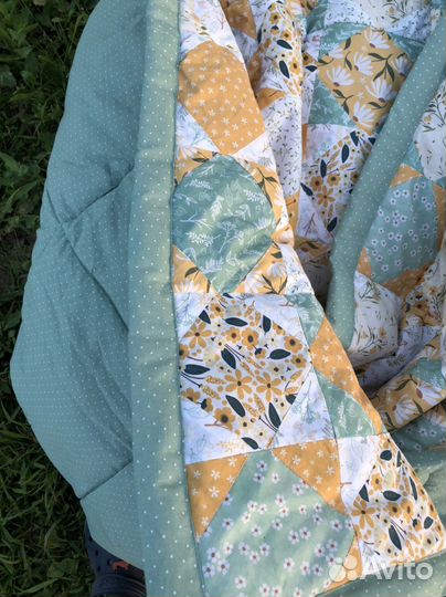 Лоскутное одеяло ручной работы