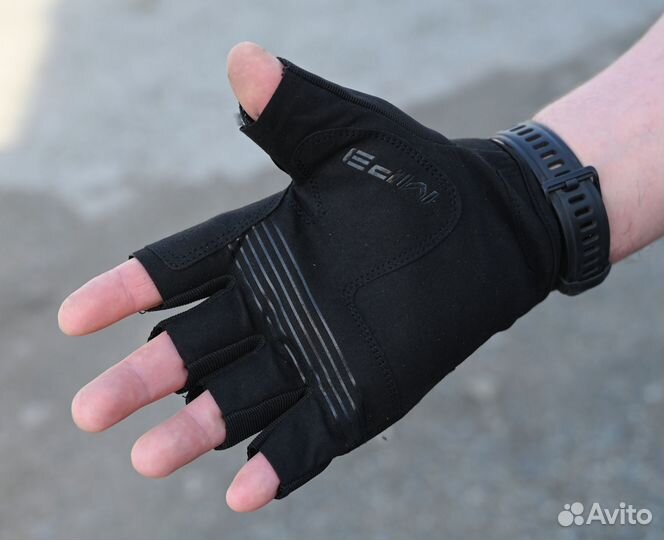 Безпалые перчатки 