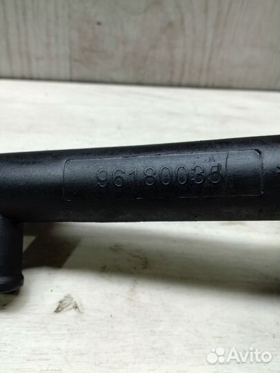 Патрубок системы охлаждения Daewoo Nexia Деу