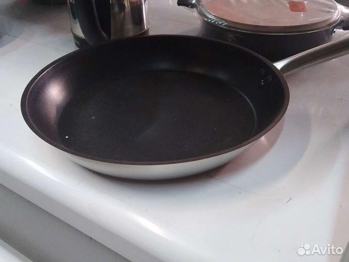 Сковорода нерж сталь с антипригарное покрытие