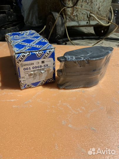 Передние Тормозные колодки peugeot