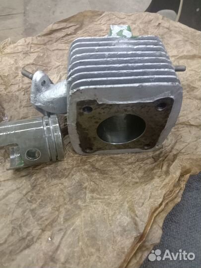 Поршневая культиватор крот