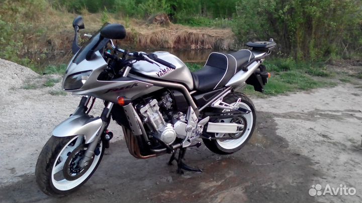 Yamaha FZS 1000 Fazer 2002г