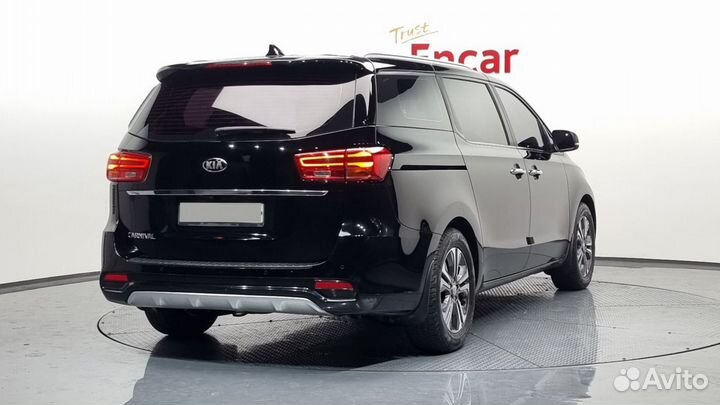 Kia Carnival 2.2 AT, 2020, 158 000 км