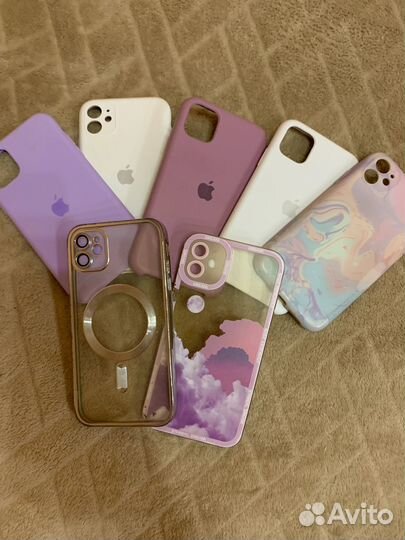 Чехлы на iPhone 11