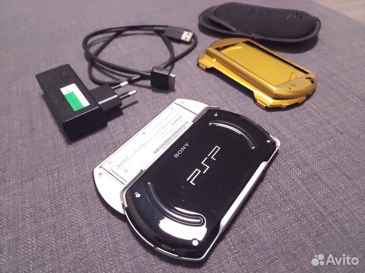 Sony PSP GO