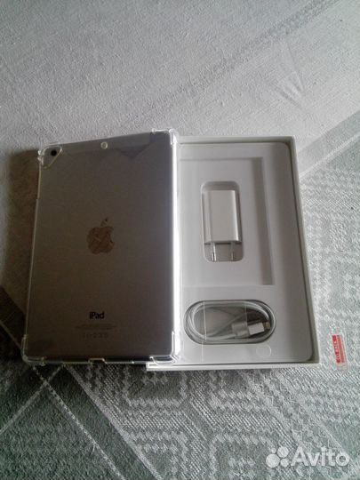 iPad mini Wi-Fi Cellular новый