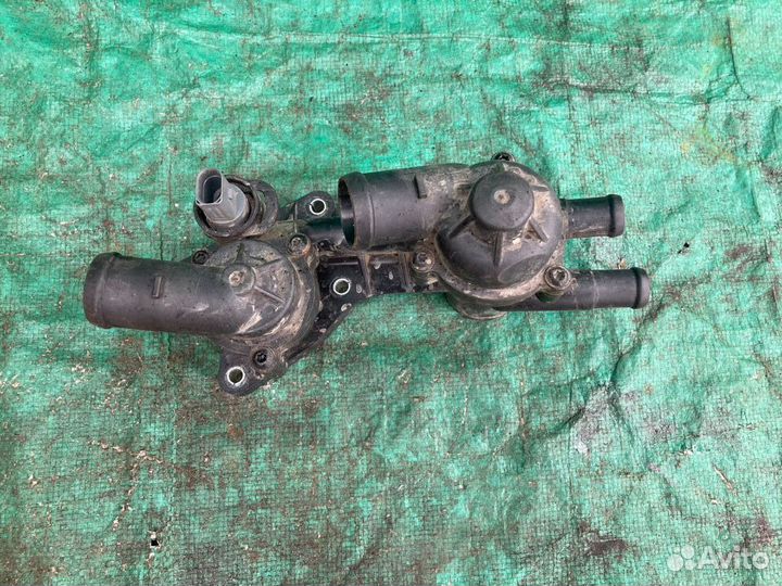 Корпус термостата Volkswagen Polo 2012 года