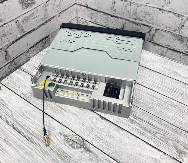 Автомагнитола с выдвижным экраном на Android арт:8