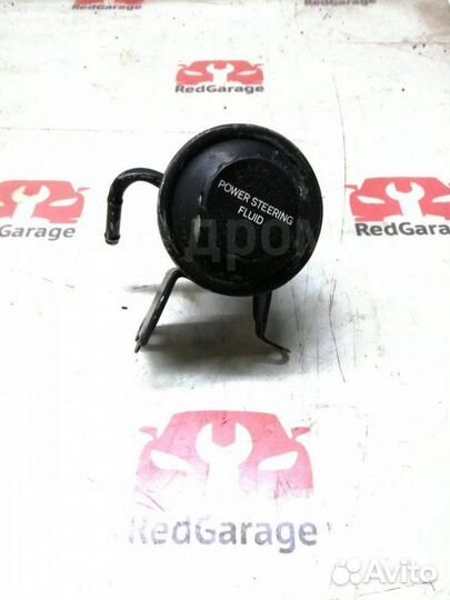 Бачок гидроусилителя руля Toyota Land Cruiser