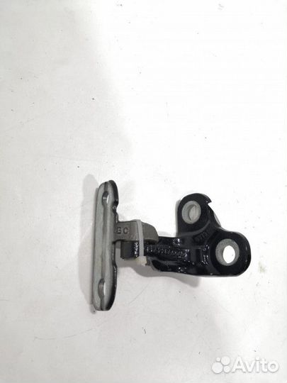 Петля двери передней правой Land Rover