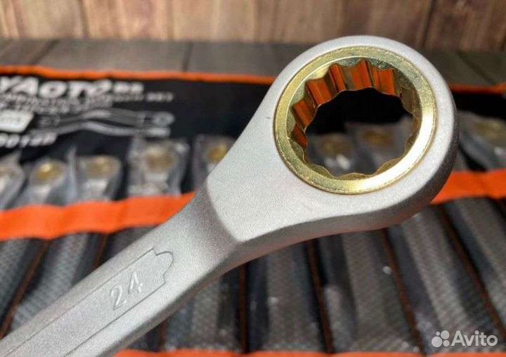 Набор ключей с трещеткой 14в1