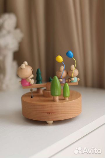Шкатулка музыкальная шарманка новая