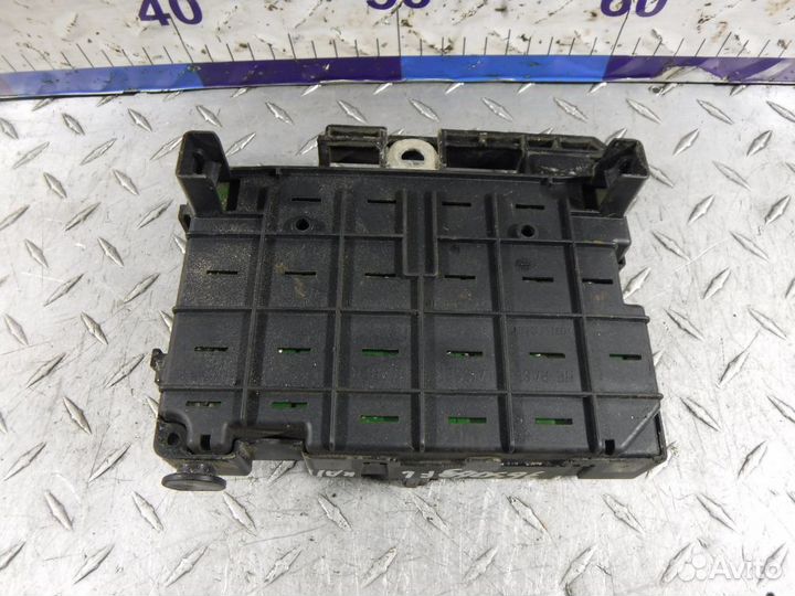 Блок предохранителей Peugeot 406