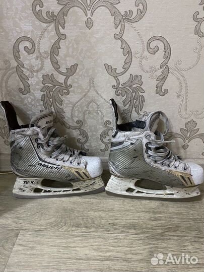 Коньки хоккейные