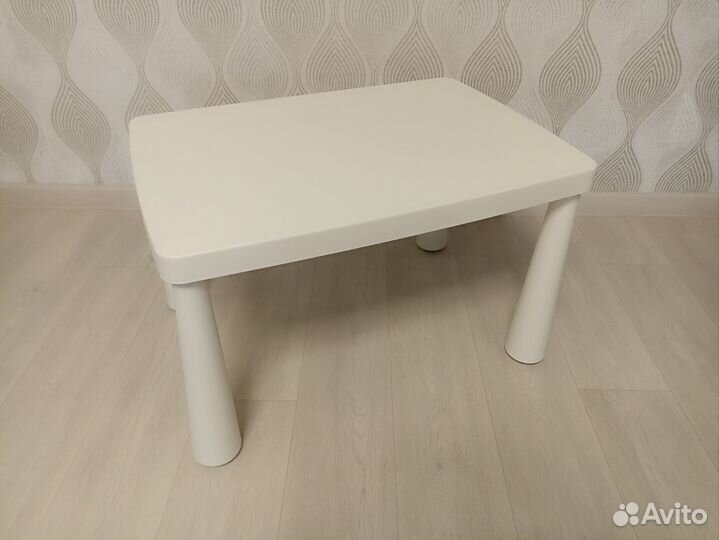 Стол и стул детские Маммут IKEA