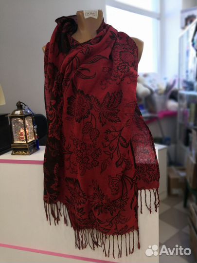 Шарфы и палантины