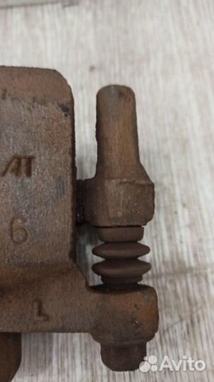 Суппорт задний правый Mitsubishi Lancer 9 CS3A