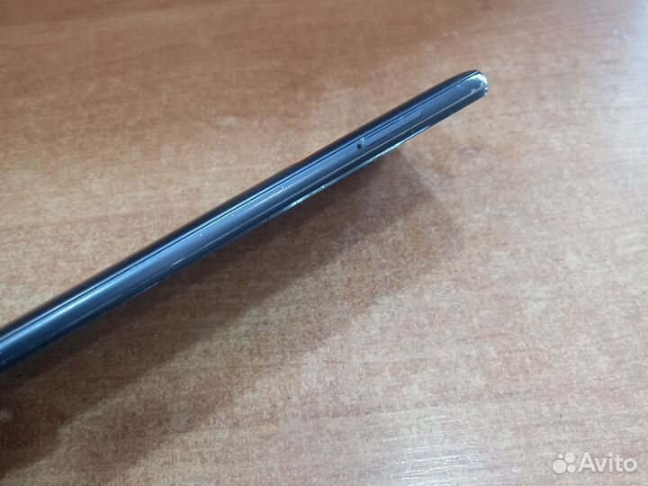 Xiaomi Pocophone F1, 6/64 ГБ