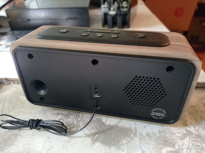 Радиоприемник с будильником Telefunken