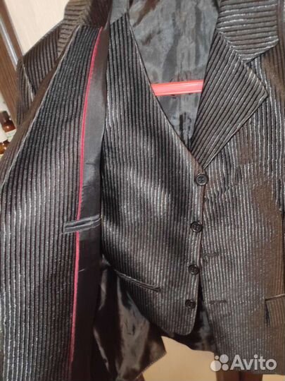 Костюм: пиджак+брюки+жилет, р.134-140