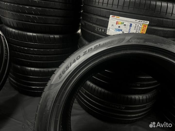 Pirelli P Zero PZ4 265/40 R21 и 305/35 R21 105Y