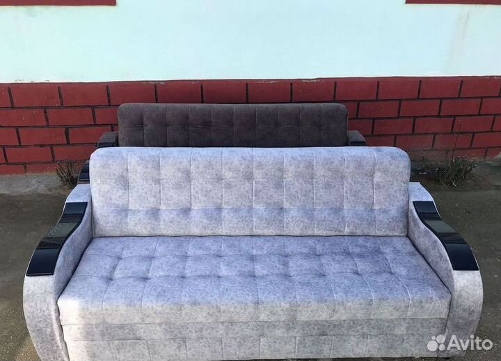 Прямой диван на заказ