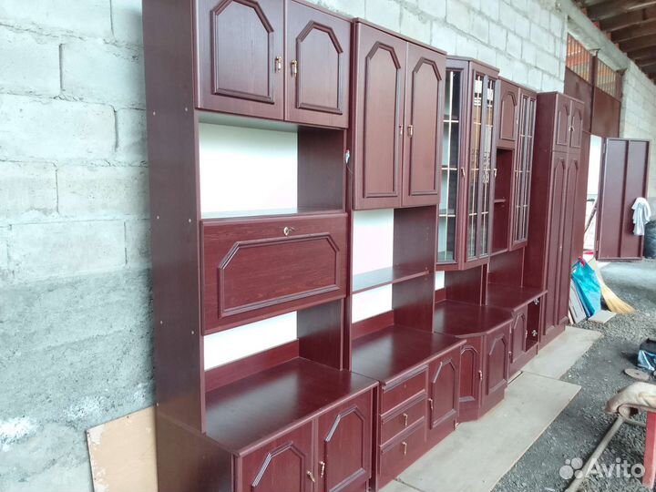 Стенка в гостиную