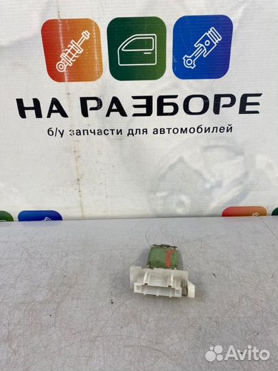 Резистор отопителя Nissan Almera
