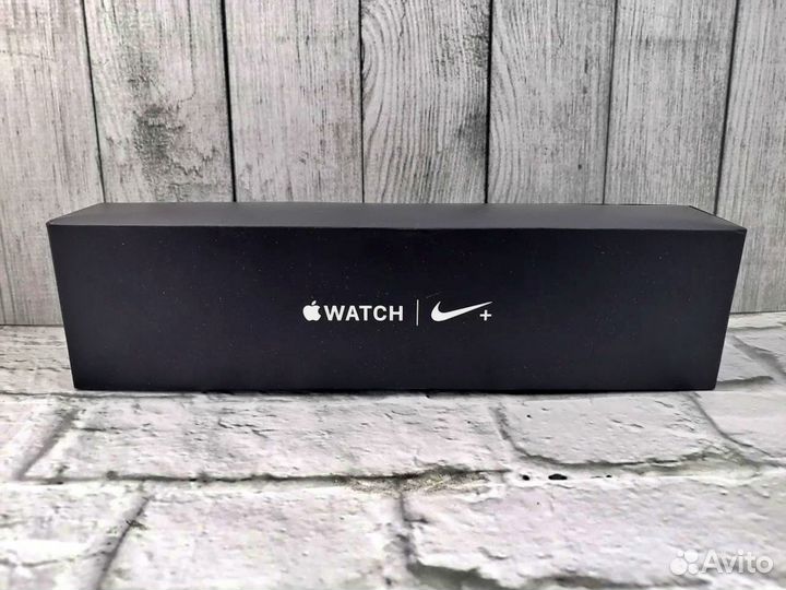 Apple Watch Nike+ Series 4 GPS, 44 мм серебро - бу