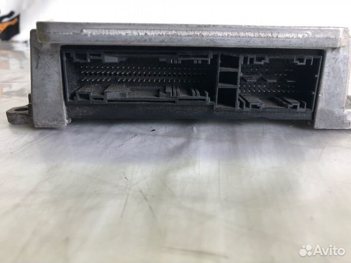 Блок управления SRS Volvo S60 B5254T5 2011