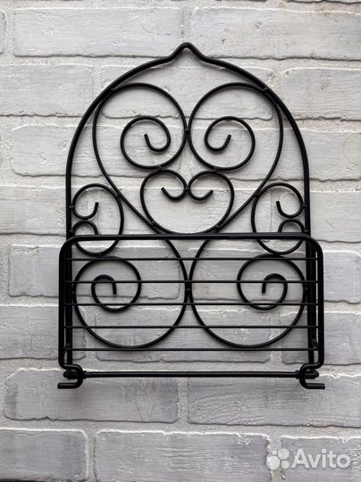 Полка настенная металлическая