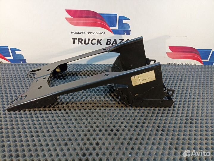 Кронштейн крана ручного тормоза