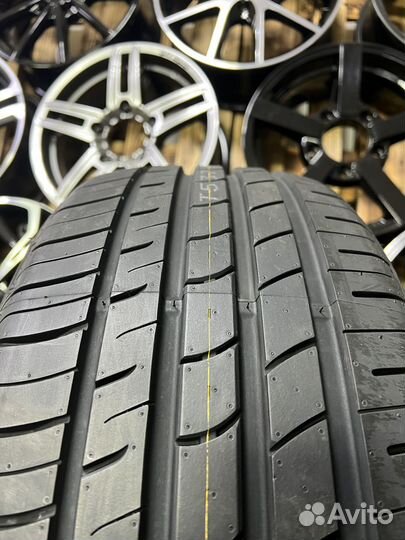 Roadstone N'Fera RU1 275/40 R20 106Y