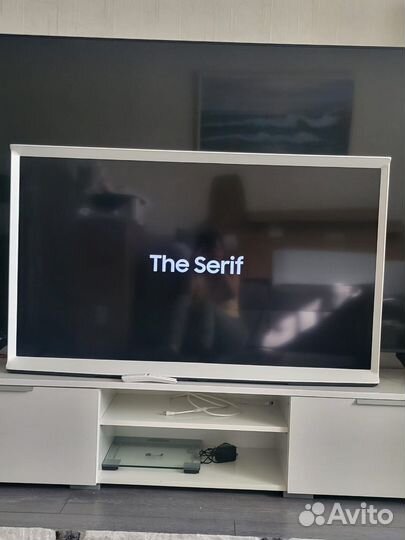 Телевизор Samsung The Serif QE50LS01T qled Новый)