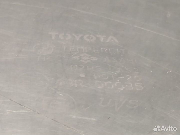 Стекло двери переднее левое Toyota Camry ACV40