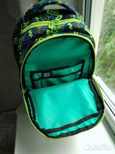 Портфель школьный новый