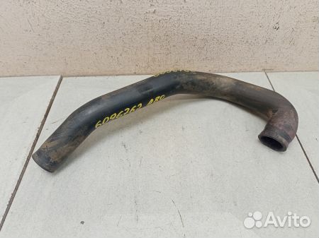 Патрубок системы охлаждения