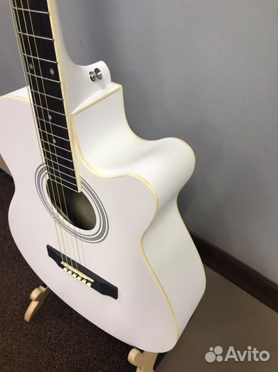 Акустическая гитара elitaro